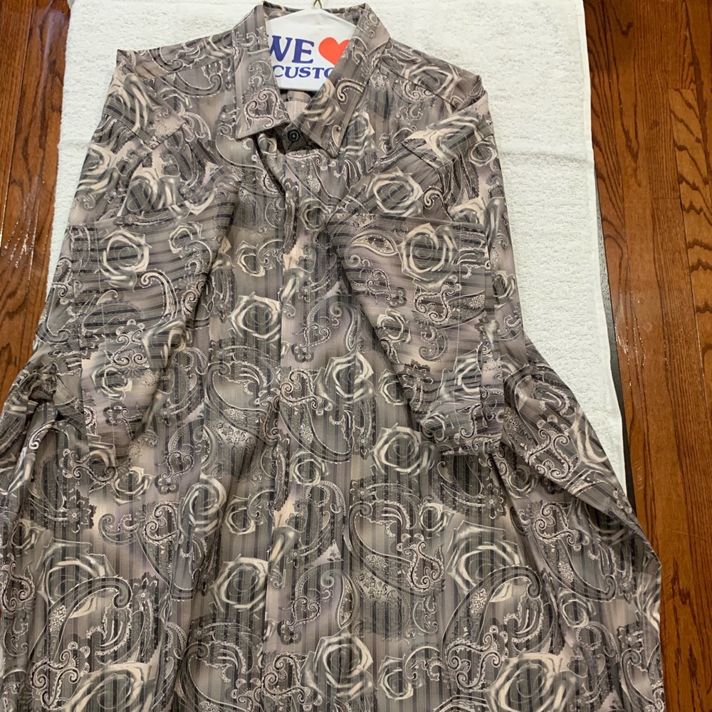 Short sleeve casual shirt